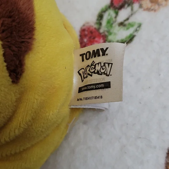 Pikachu Plush With Storage - Picture 3 of 4